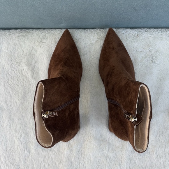 EUC Agl Brown Ankle Boots with Pointed Toe and Stiletto Heel Size 35.5 Suede - Picture 5 of 10